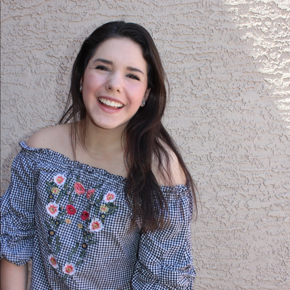 Meet your Posher, Frances